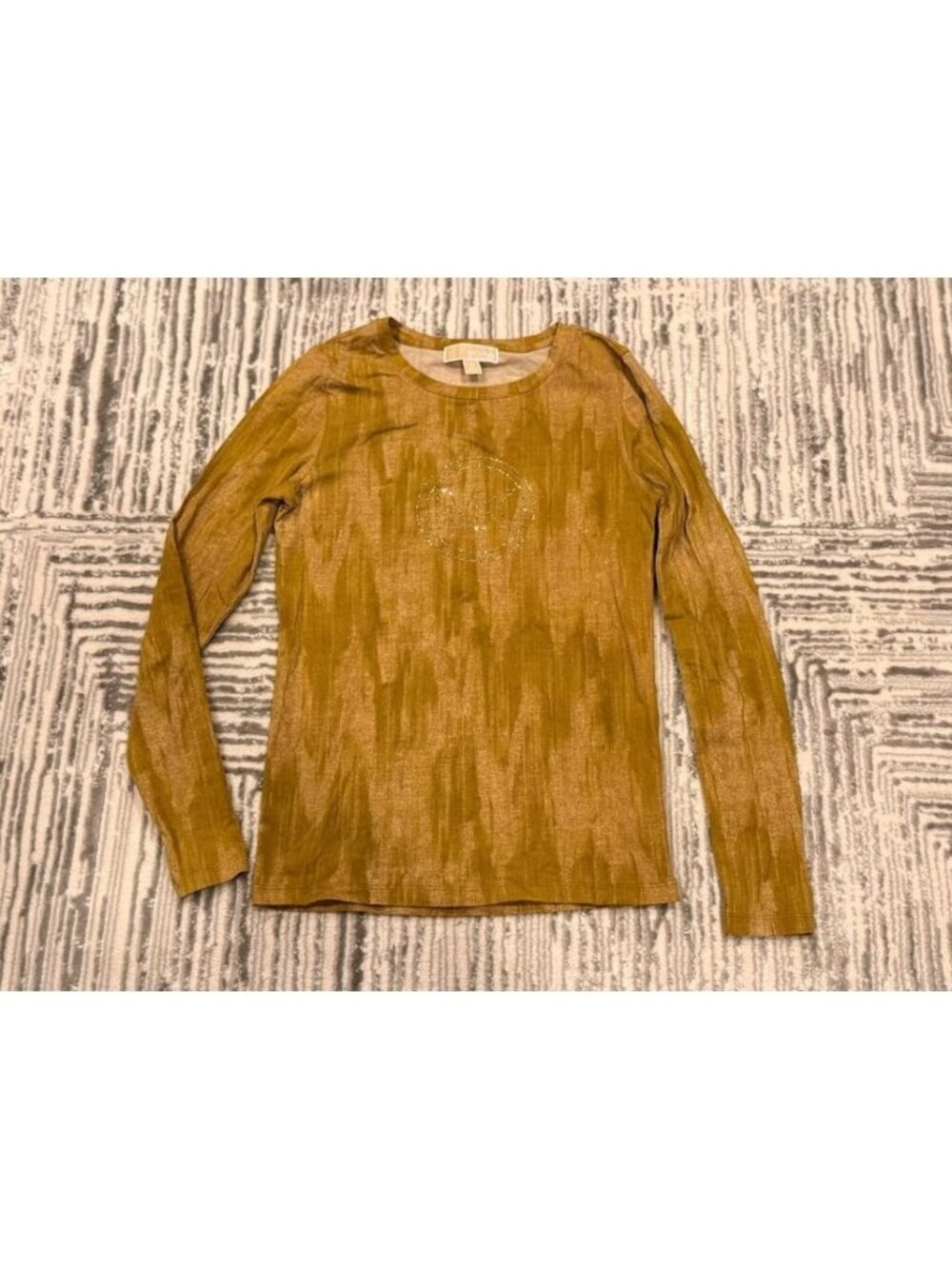 New Michael Michael Kors women's small green w/gold studs tie-dye look shirt